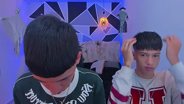 Snapshot of Juan_Nd_Steven chatting on 10.25.25 Juan Nd Steven online show from 10.25.25