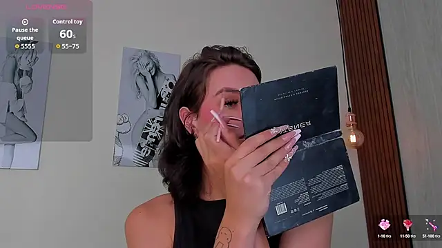 Snapshot of miah_connor chatting on 10.10.25 miah connor online show from 10.10.25