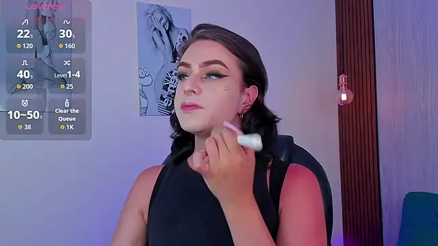 Snapshot of miah_connor chatting on 10.27.25 miah connor online show from 10.27.25