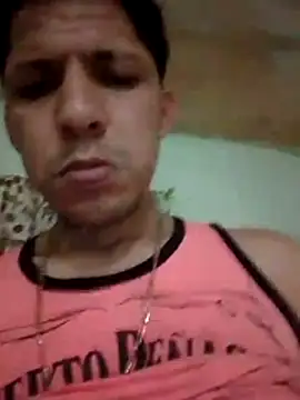 Snapshot of Alonsomadeira chatting on 04.30.26 Alonsomadeira online show from 04.30.26