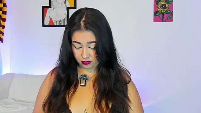 Snapshot of LiahDiaz chatting on 11.27.25 LiahDiaz online show from 11.27.25