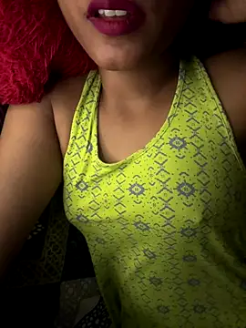 Snapshot of Hot_Goldengirl chatting on 09.28.25 Hot Goldengirl online show from 09.28.25