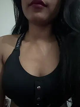 Snapshot of Hot_Goldengirl chatting on 03.24.26 Hot Goldengirl online show from 03.24.26