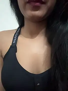 Snapshot of Hot_Goldengirl chatting on 04.07.26 Hot Goldengirl online show from 04.07.26