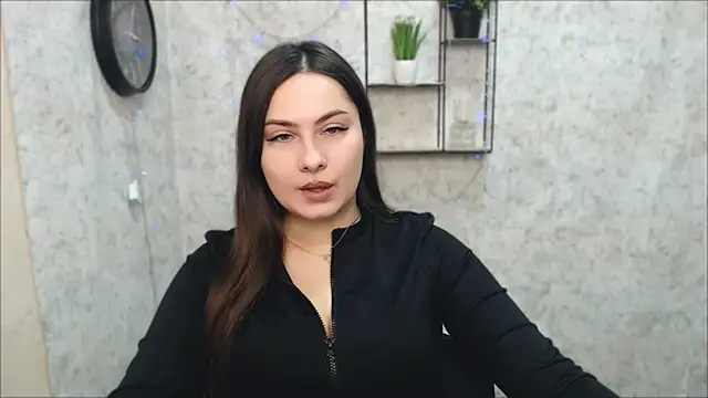 EmiliaTemi  online show from 12.27.24