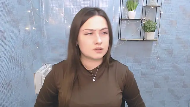 EmiliaTemi  online show from 01.18.25