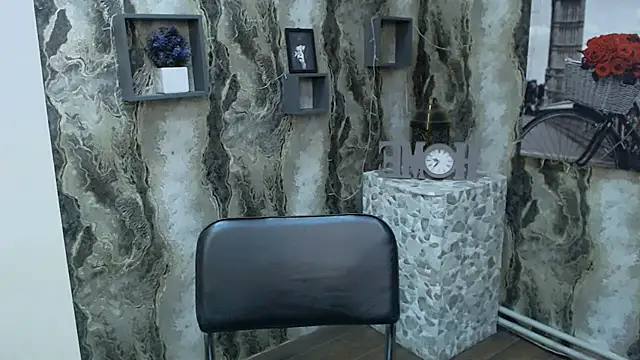 EmiliaTemi  online show from 01.23.25