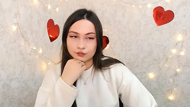 EmiliaTemi  online show from 02.19.25