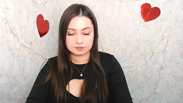 EmiliaTemi  online show from 02.21.25