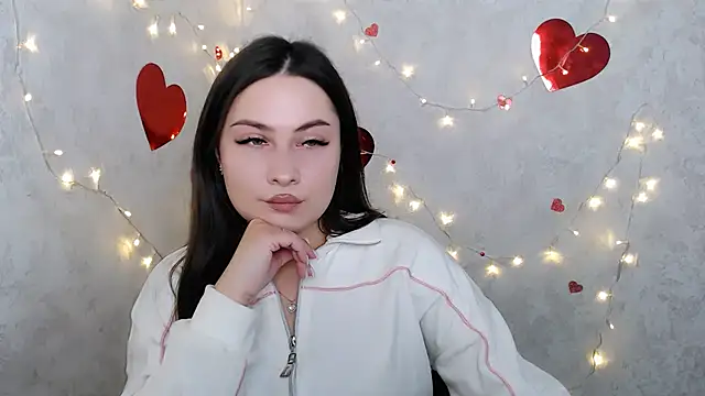EmiliaTemi  online show from 02.27.25