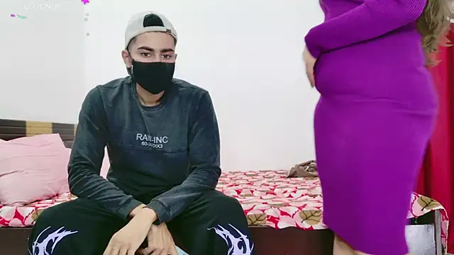 Snapshot of RupaliDixit chatting on 10.17.25 RupaliDixit online show from 10.17.25