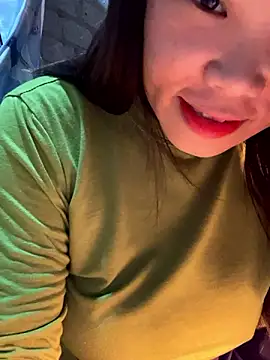 Snapshot of Laura8910 chatting on 12.02.24 Laura8910 online show from 12.02.24