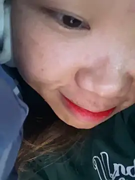 Snapshot of Laura8910 chatting on 12.08.24 Laura8910 online show from 12.08.24