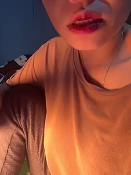 Snapshot of Laura8910 chatting on 01.02.25 Laura8910 online show from 01.02.25