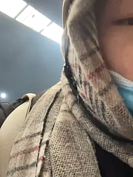 Snapshot of Laura8910 chatting on 01.20.25 Laura8910 online show from 01.20.25