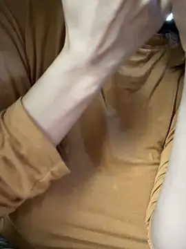 Snapshot of Laura8910 chatting on 03.13.25 Laura8910 online show from 03.13.25