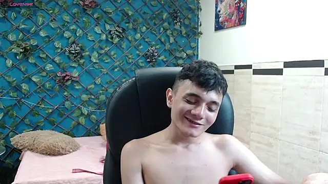 Waturox online show from 10.31.25