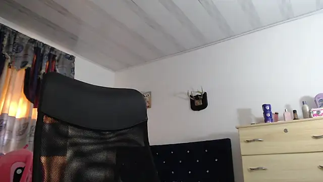 sweet cutetras22 online show from 01.20.25