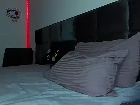 Alexander Martines online show from 11.11.25