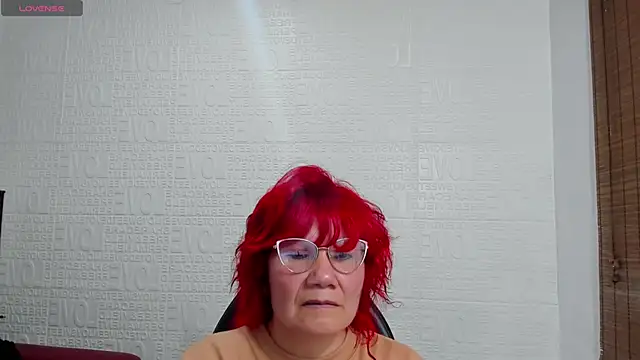 Salomeediaz  online show from 12.28.24