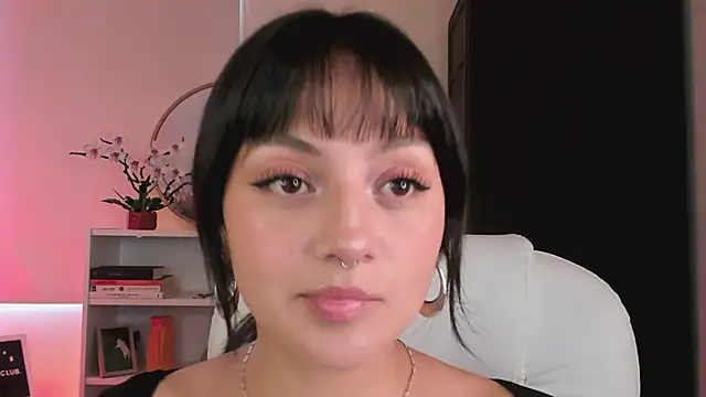 Snapshot of nahiapaws chatting on 06.27.26 nahiapaws online show from 06.27.26