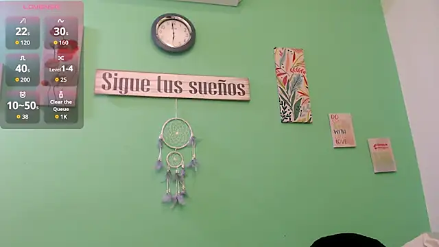 Snapshot of alisontitsmilk19 chatting on 11.01.25 alisontitsmilk19 online show from 11.01.25