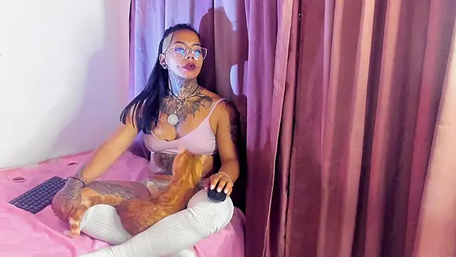 nicole volkov online show from 01.10.25