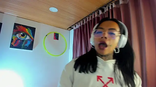 nicole volkov online show from 01.13.25