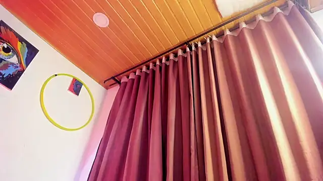 nicole volkov online show from 01.31.25