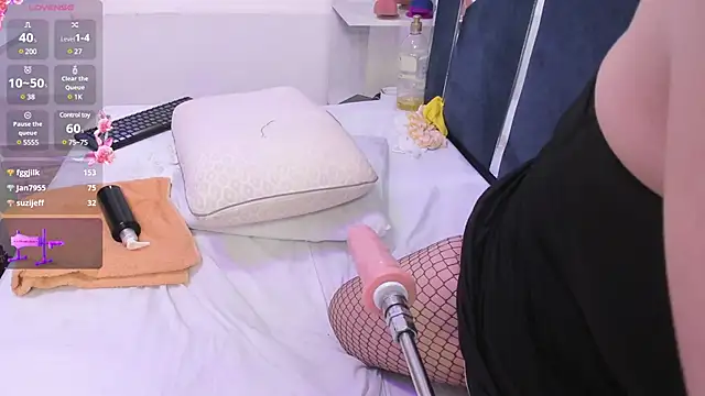 Snapshot of VeronicaRyan chatting on 01.17.25 VeronicaRyan online show from 01.17.25