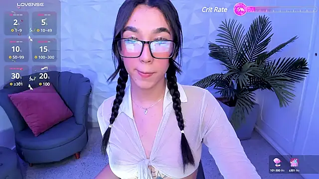 Snapshot of SaraaMills chatting on 02.17.25 SaraaMills online show from 02.17.25