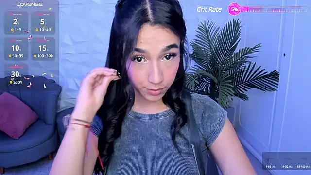 Snapshot of SaraaMills chatting on 02.21.25 SaraaMills online show from 02.21.25