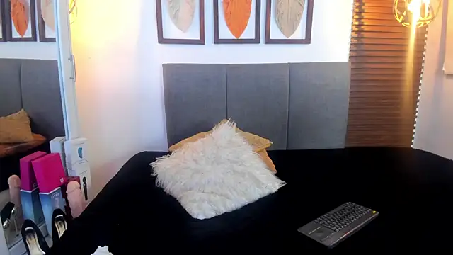 Scarleth swann online show from 10.09.25