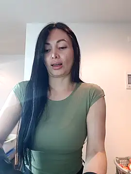 Snapshot of _monicab chatting on 10.28.25 monicab online show from 10.28.25