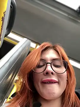 Snapshot of Accole chatting on 12.08.24 Accole online show from 12.08.24