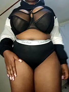 Snapshot of suckmyboobs12_ chatting on 10.29.25 suckmyboobs12 online show from 10.29.25