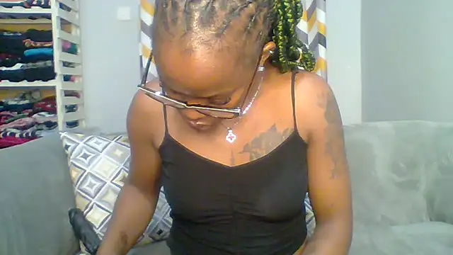 Petite 254 online show from 03.23.26