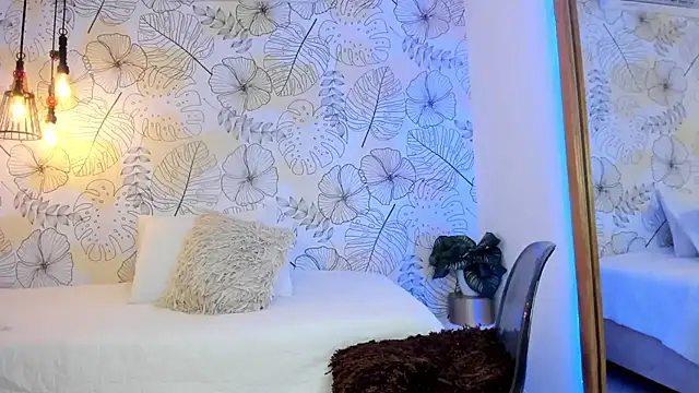 DanielaRuizz online show from 01.08.25
