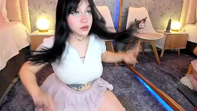 DanielaRuizz online show from 03.11.25