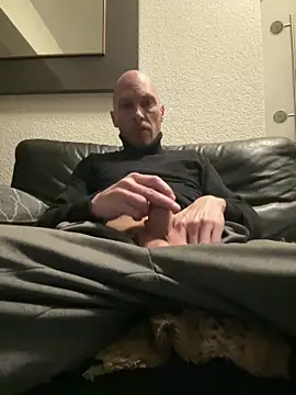 Snapshot of Germankink chatting on 12.14.24 Germankink online show from 12.14.24
