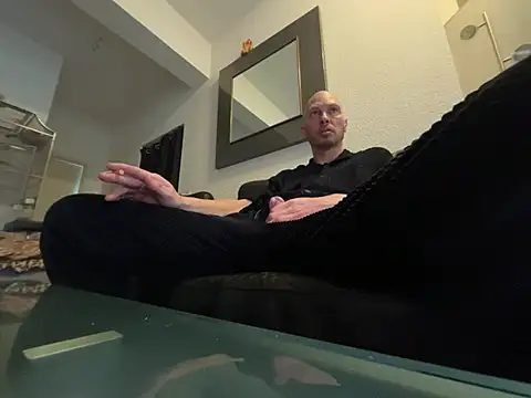 Snapshot of Germankink chatting on 01.06.25 Germankink online show from 01.06.25