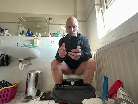 Snapshot of Germankink chatting on 01.19.25 Germankink online show from 01.19.25