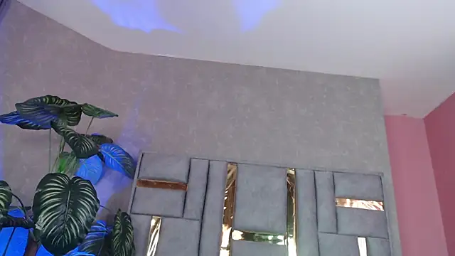 Snapshot of JuliaRose_ks chatting on 09.25.25 JuliaRose ks online show from 09.25.25