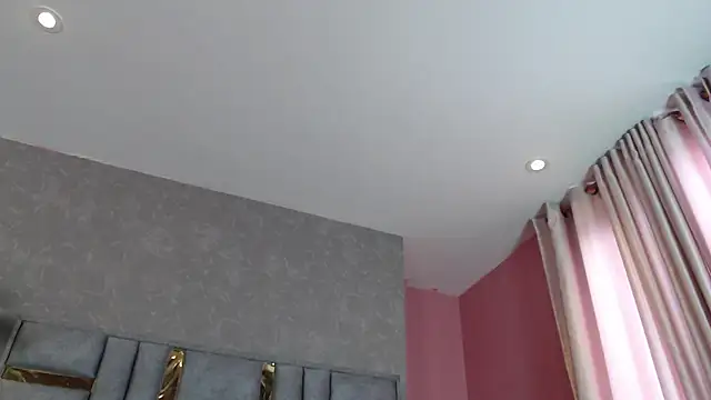 Snapshot of JuliaRose_ks chatting on 10.03.25 JuliaRose ks online show from 10.03.25