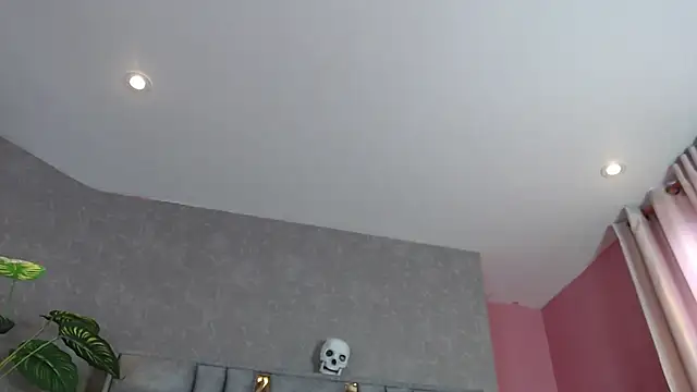 Snapshot of JuliaRose_ks chatting on 10.14.25 JuliaRose ks online show from 10.14.25