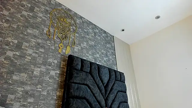 Snapshot of JuliaRose_ks chatting on 10.28.25 JuliaRose ks online show from 10.28.25