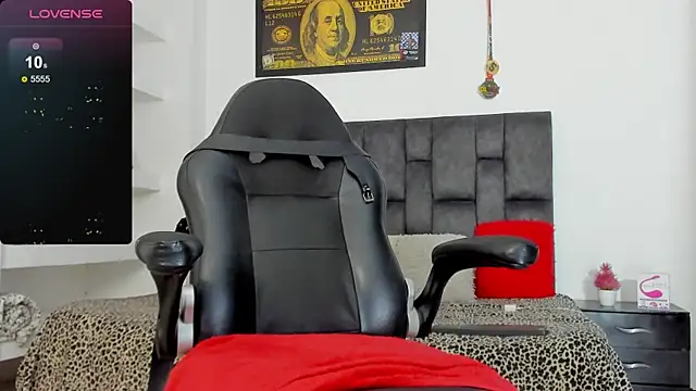 Snapshot of MattRodriguez9 chatting on 03.17.25 MattRodriguez9 online show from 03.17.25