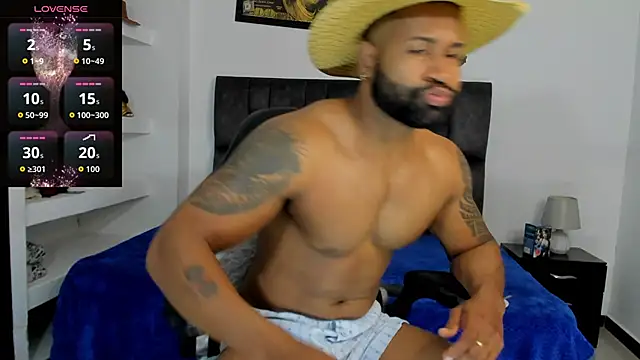 Snapshot of MattRodriguez9 chatting on 11.07.25 MattRodriguez9 online show from 11.07.25