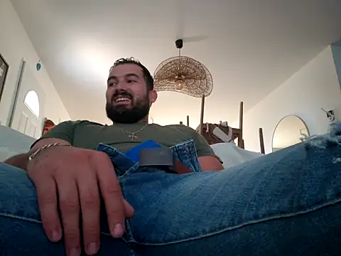 Leonormaldick online show from 10.15.25