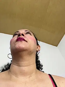 luisa curli online show from 12.05.25